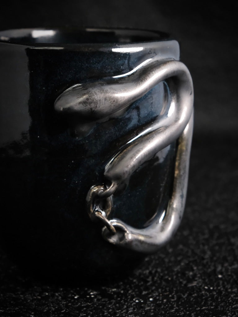 snake / chain cup 1