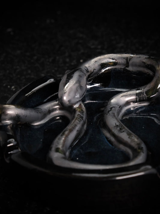 snake ashtray 3