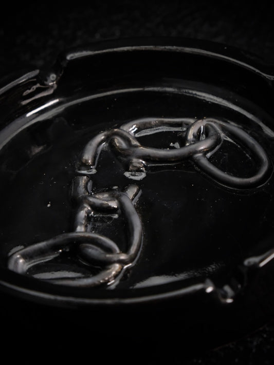 chain ashtray 1