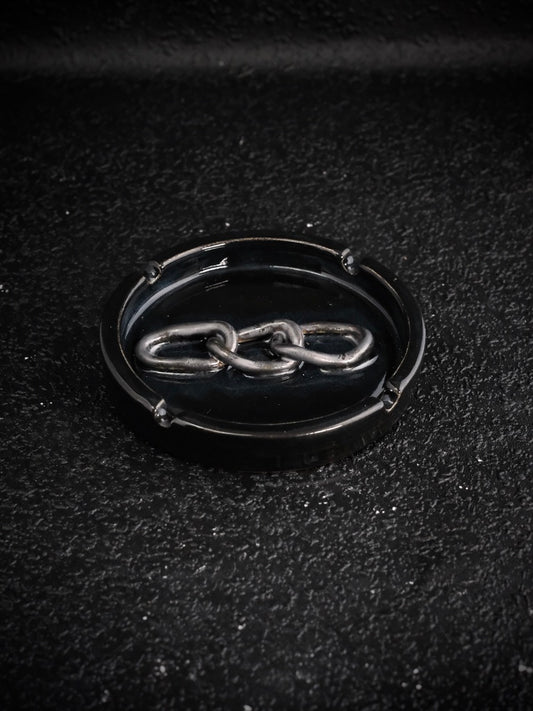 chain ashtray 2